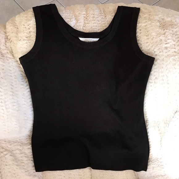 Exclusively Misook Scoop Neck Tank - Picture 3 of 11